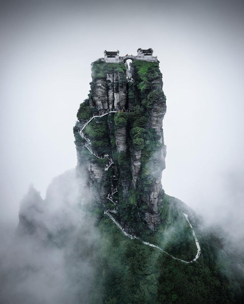 Virtual Travel and Explore Wonderful Things At Earth