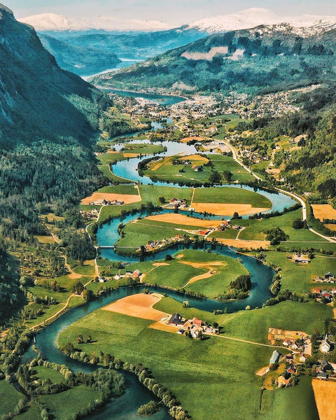 Virtual Travel Videos and Pictures Around The World